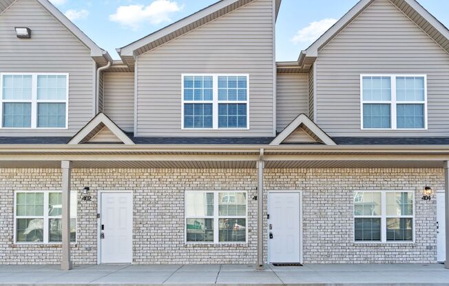 Modern Comforts in Clarksville – Stylish 2BR, 2.5BA Home Near Downtown