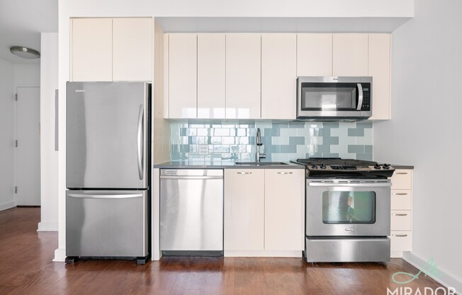 1 bed, 1 bath, 646 sqft, $4,375, Unit 25A