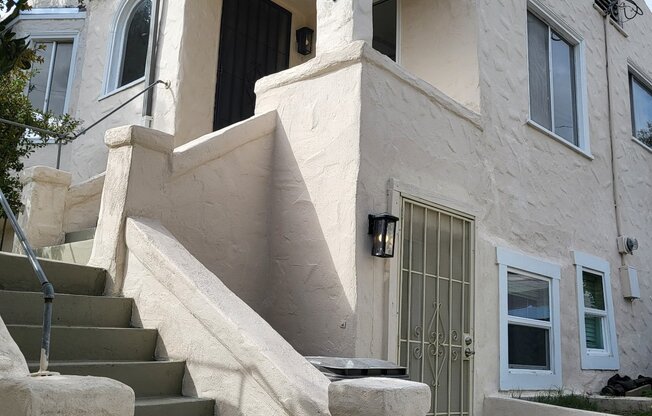 8394 NEY AVE