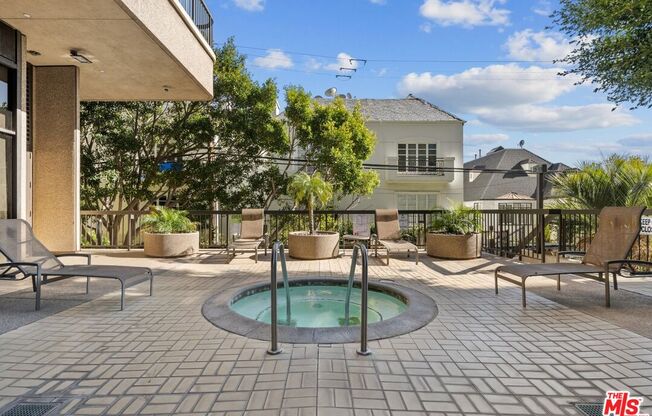 10750 Wilshire Blvd Apt 1401