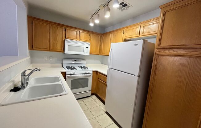 2 beds, 2 baths, $1,550