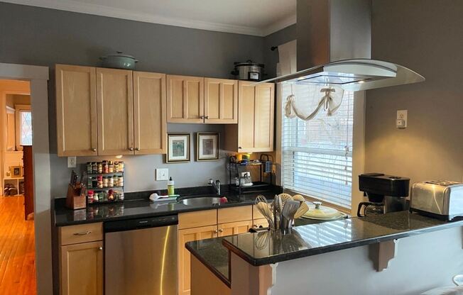 18 Inman St Unit 1
