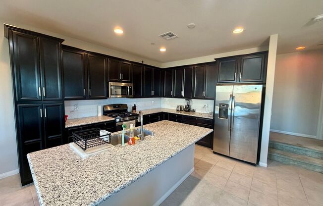 3 beds, 2 baths, $2,369