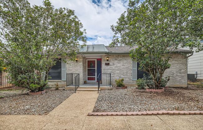 Charming 2-BR/2-Bath Home in the Heart of San Antonio