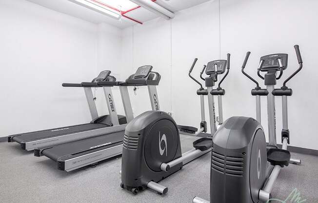 Studio, 1 bath, $3,500, Unit 3C