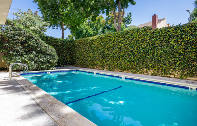 209 Montana Avenue Santa Monica, CA 90403