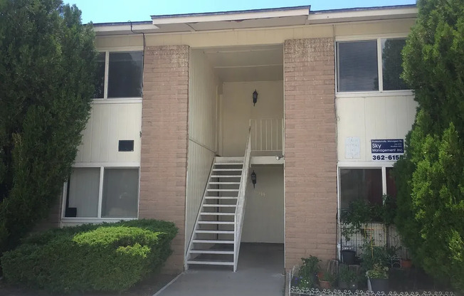 Muriel Street NE-2813