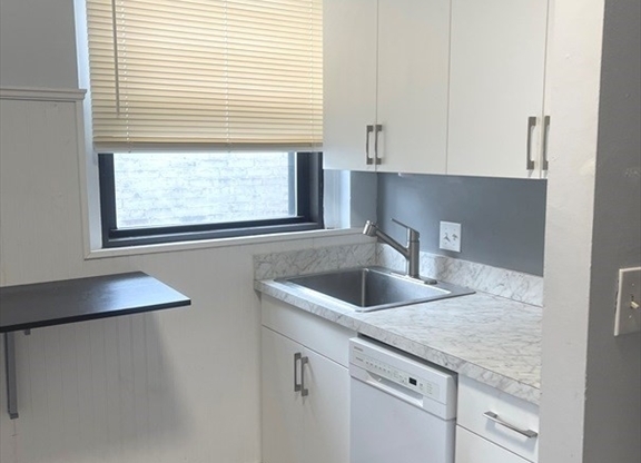 1 bed, 1 bath, 600 sqft, $2,700, Unit 503