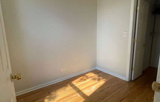 1 bed, 1 bath, $1,500, Unit 2F