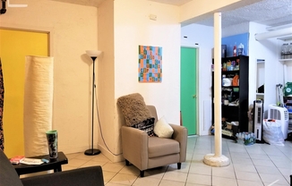 4 beds, 1.5 baths, 1,400 sqft, $3,800, Unit B3