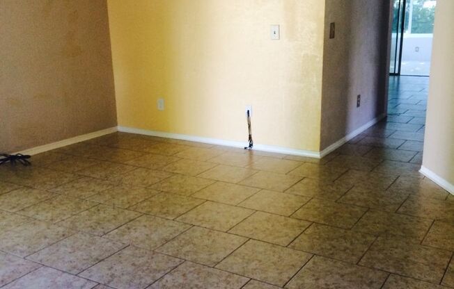 3/2 Loverly Home East Orlando for rent! Islands of Valencia Community -  Close to Valencia College East Campus!