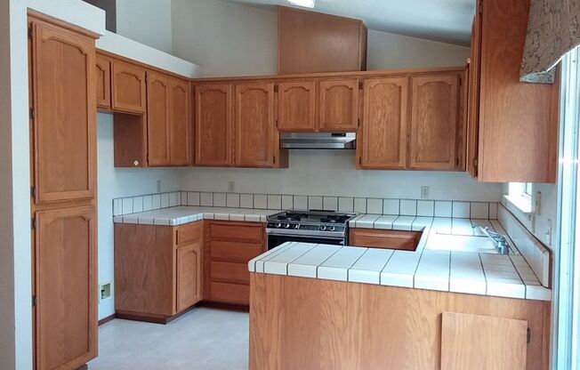 $500 MOVE IN SPECIAL OFF FIRST MONTHS RENT.