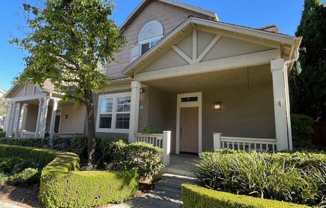 Detached home in Aliso Viejo with large inviting Porch