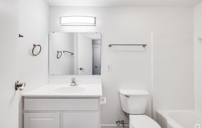 1 bed, 1 bath, 678 sqft, $1,495, Unit D-202