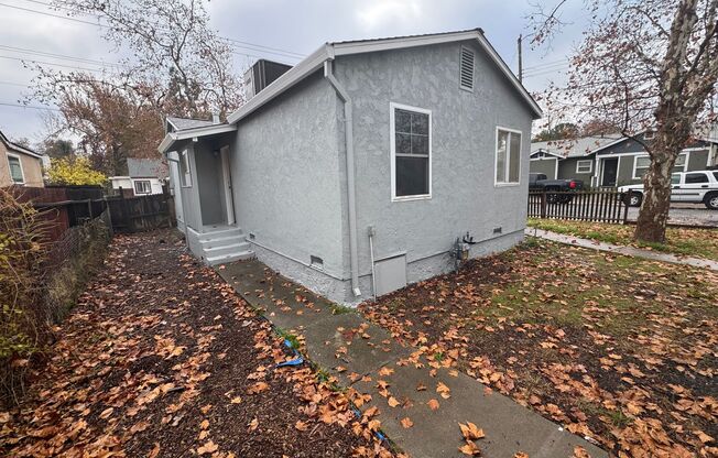 2 beds, 1 bath, $1,995