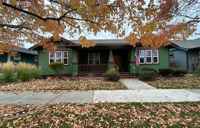 3 Bedroom / 2 Bathroom House in NW Redmond