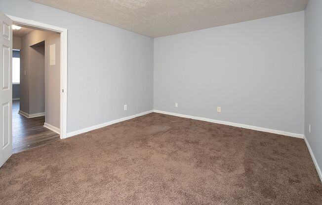 2 beds, 1 bath, 1,200 sqft, $1,350