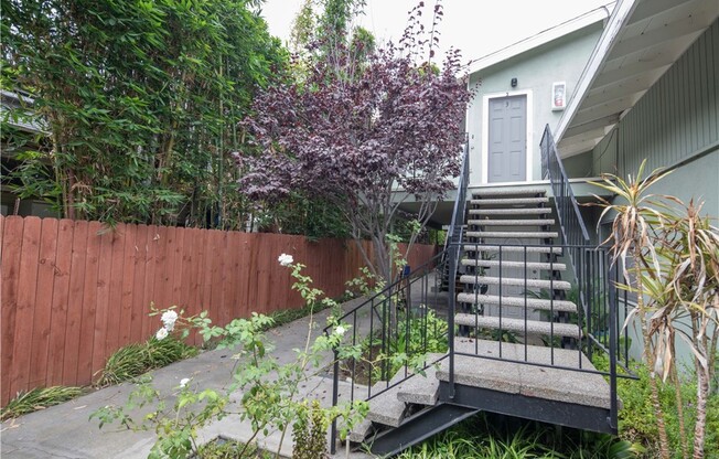 329 ORIZABA AVE