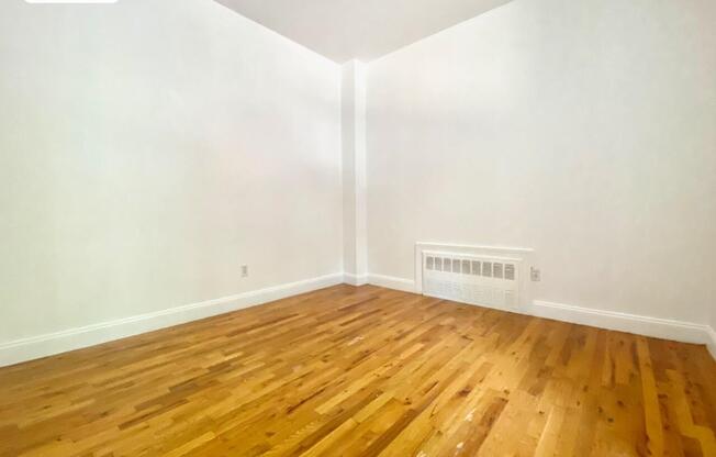 469 W 153 ST