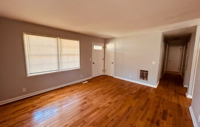 NEWLY RENOVATED - THREE BED/ONE BATH HOME WITH MOVE IN SPECIAL!