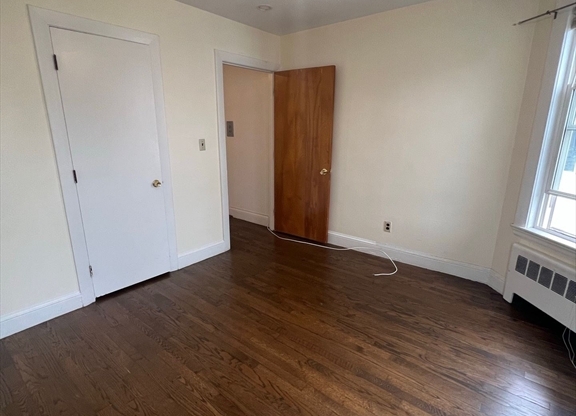 90 Winthrop Shore Dr