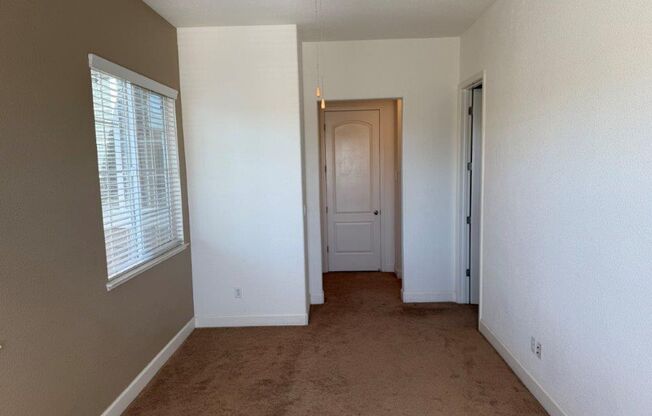 1 bed, 1 bath, $1,900