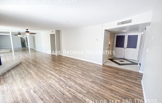 1519 E LAGUNA DR