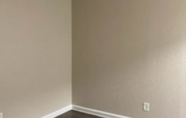 2 beds, 1.5 baths, 949 sqft, $1,450, Unit 281