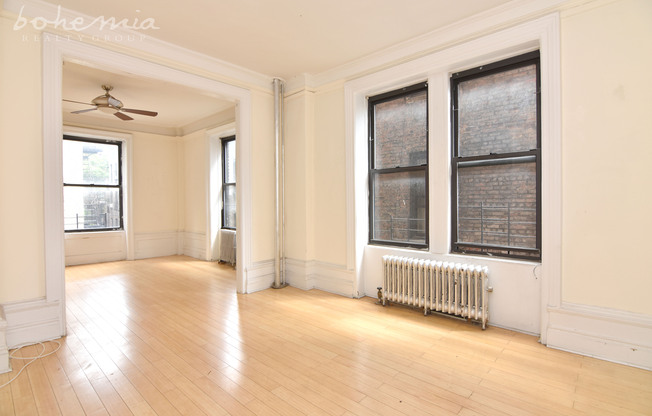 2 beds, 1 bath, $3,041, Unit 3B