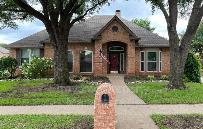 1524 EDINBURGH LN