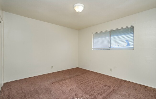 1451 W 105 ST