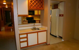 2 beds, 2 baths, $1,350