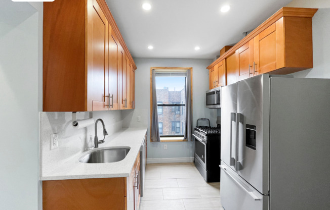 440 SENATOR ST
