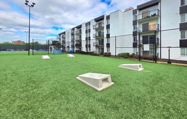 1 bed, 1 bath, 708 sqft, $1,625