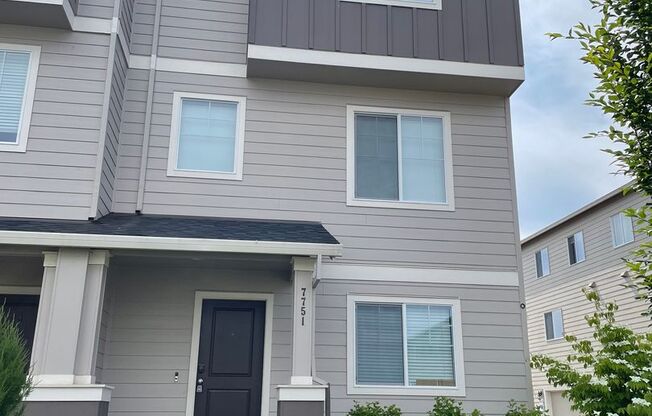 4-Bedroom Home in Bethany!
