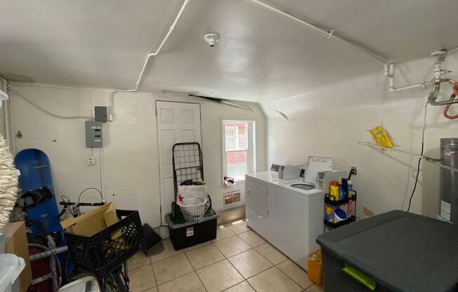 1 bed, 1 bath, 800 sqft, $1,899, Unit 3