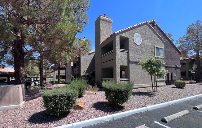 MOVE IN SPECIAL!!! 2BD/1BA CONDO IN THE SOUTHWEST! 1ST FLOOR UNIT!