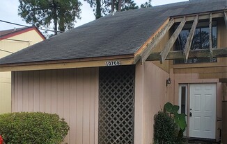 Updated 2BR/2BA Sandalwood Townhome