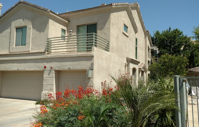 Beautifully Furnished 2bed/2bath Condo in Scottsdale Villas at Vista Verde