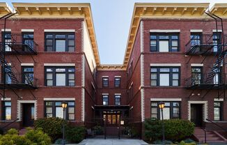 Stunning Top Floor 1-Bed with Exposed Brick + Old-World Charm!