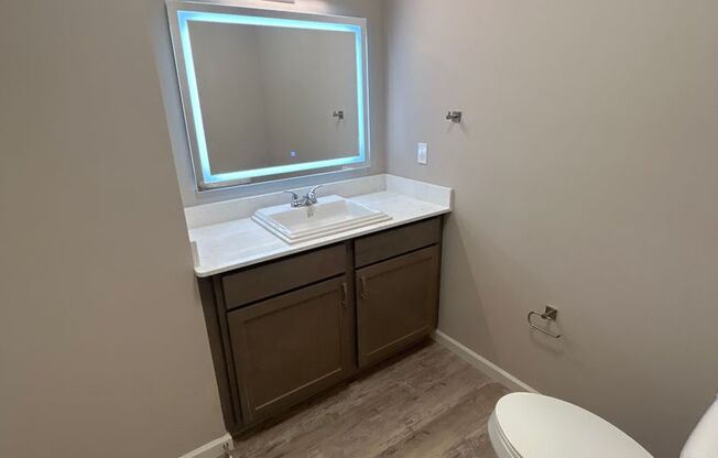 Studio, 1 bath, 500 sqft, $995, Unit 26
