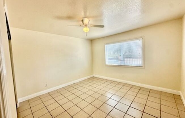 2 beds, 1 bath, $1,650, Unit 445 N. Hamilton Avenue #C