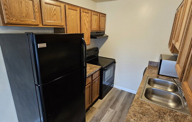 30719 HIDDEN PNES LN