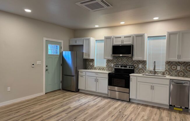 1 bed 1 bath Just renovated! Stunning High-End Finishes! Available Now!