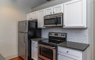 1 bed, 1 bath, $1,375