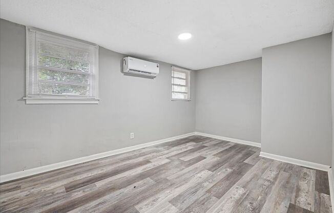 Cozy 3-Bedroom, 1-Bathroom Ground Floor Unit at Savannah