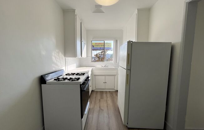 5919-5925 Crenshaw Blvd