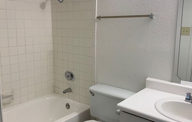 1 bed, 1 bath, 583 sqft, $810, Unit 0403