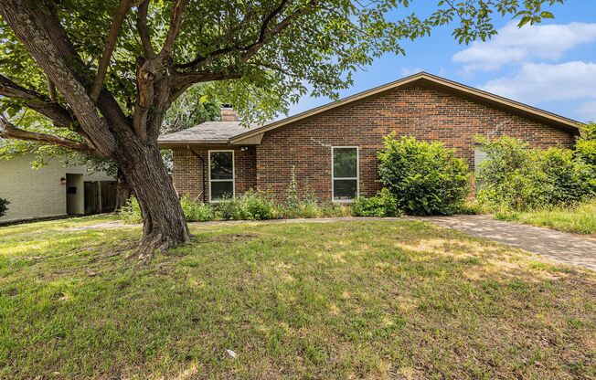 Fully Renovated Half-Duplex