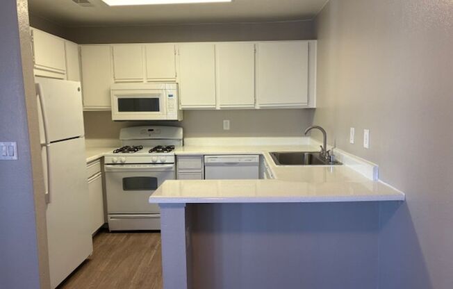 2 beds, 2 baths, 1,085 sqft, $1,356, Unit CA 5155-213